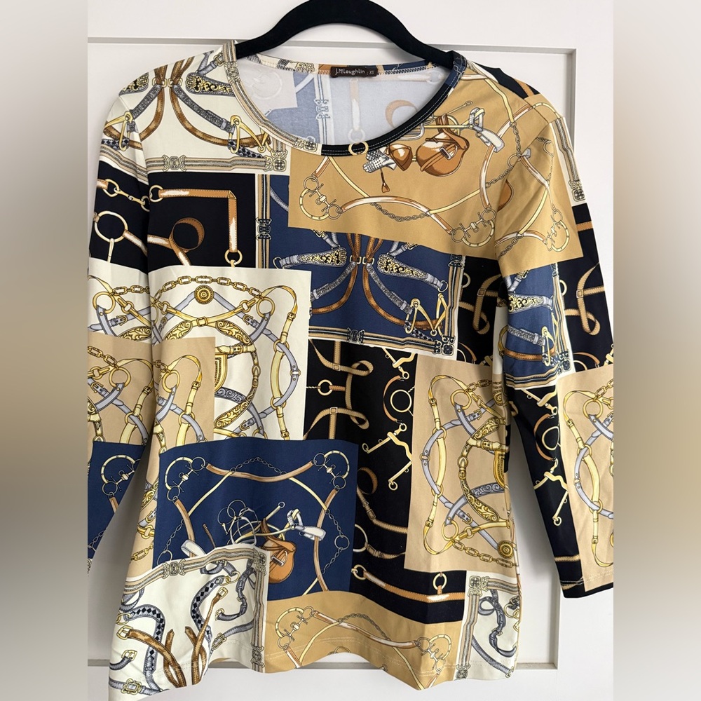 J. mcLaughlin Signature T size extra smile